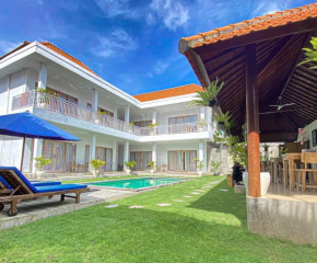 5 minutes drive to the beach, in the heart of canggu